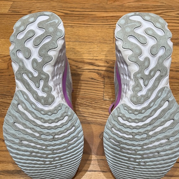 Nike React Infinity 3, W's size 11, White/Blue Tint/Volt/Rush Fuchsia - Picture 6 of 7